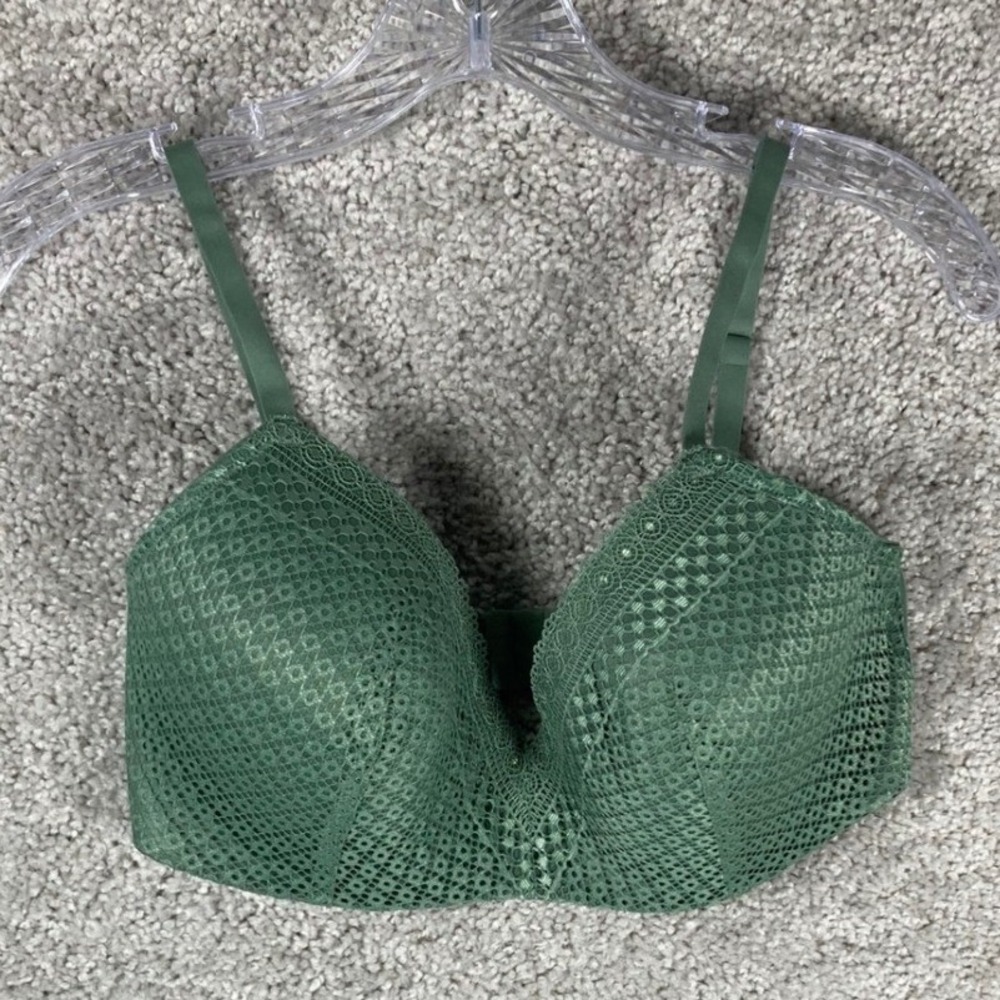 Madeform Women's Green Lace Push Up‎ Bra Size 36D Adjustable Straps Back Clasp